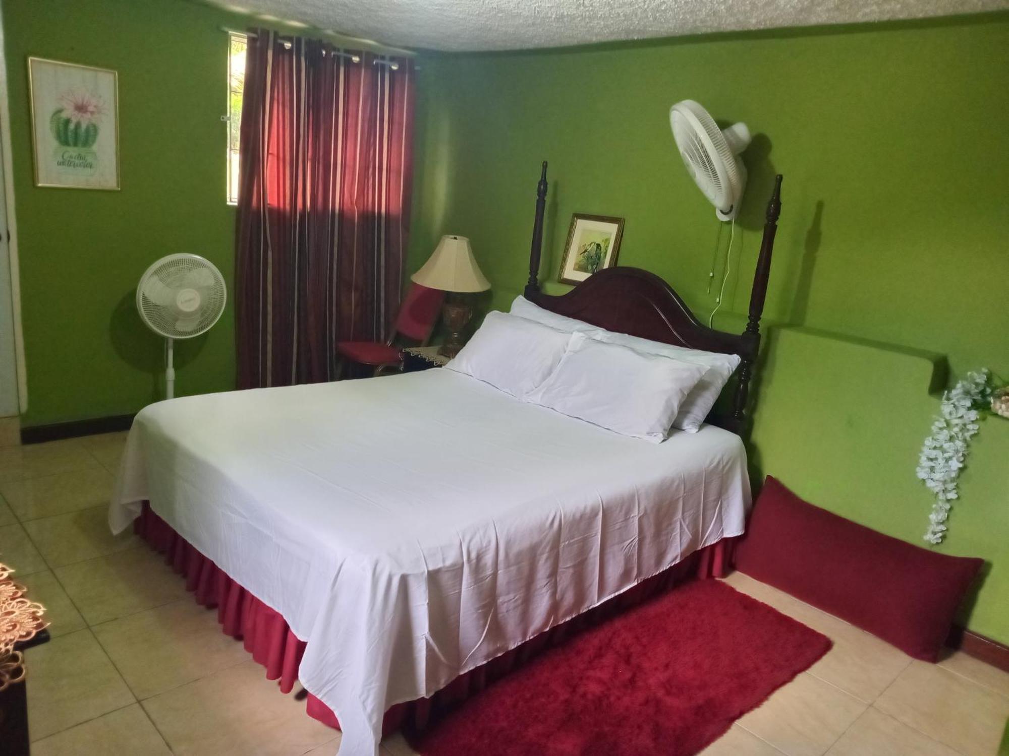 Cindy'S Garden Stay Ocho Ríos Extérieur photo